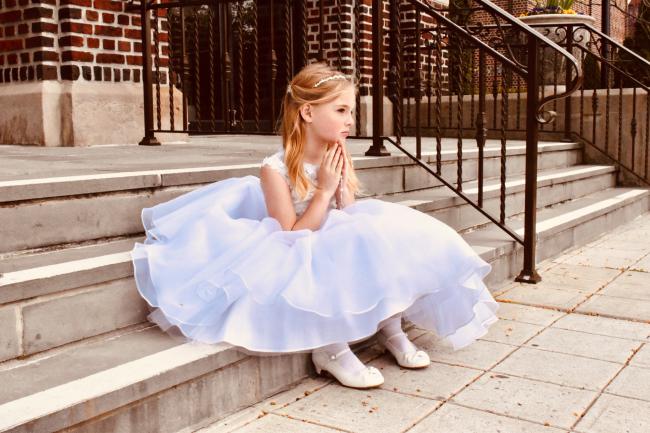 Ellie Praying